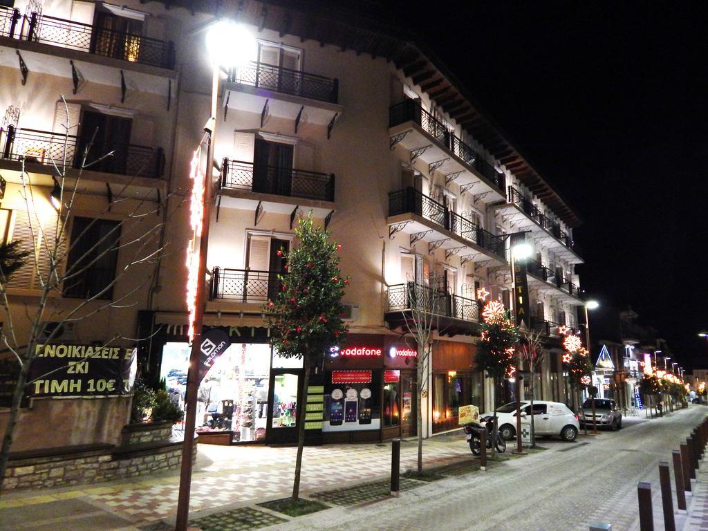 Hotel Elvetia Karpenísion Dış mekan fotoğraf