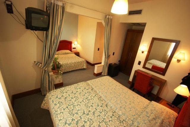Hotel Elvetia Karpenísion Oda fotoğraf